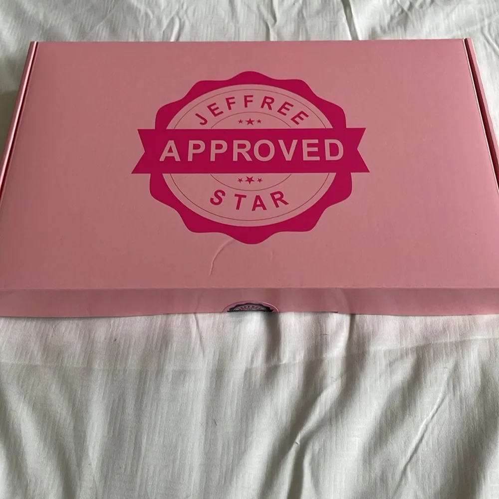 Jeffree Star mirror - baby pink